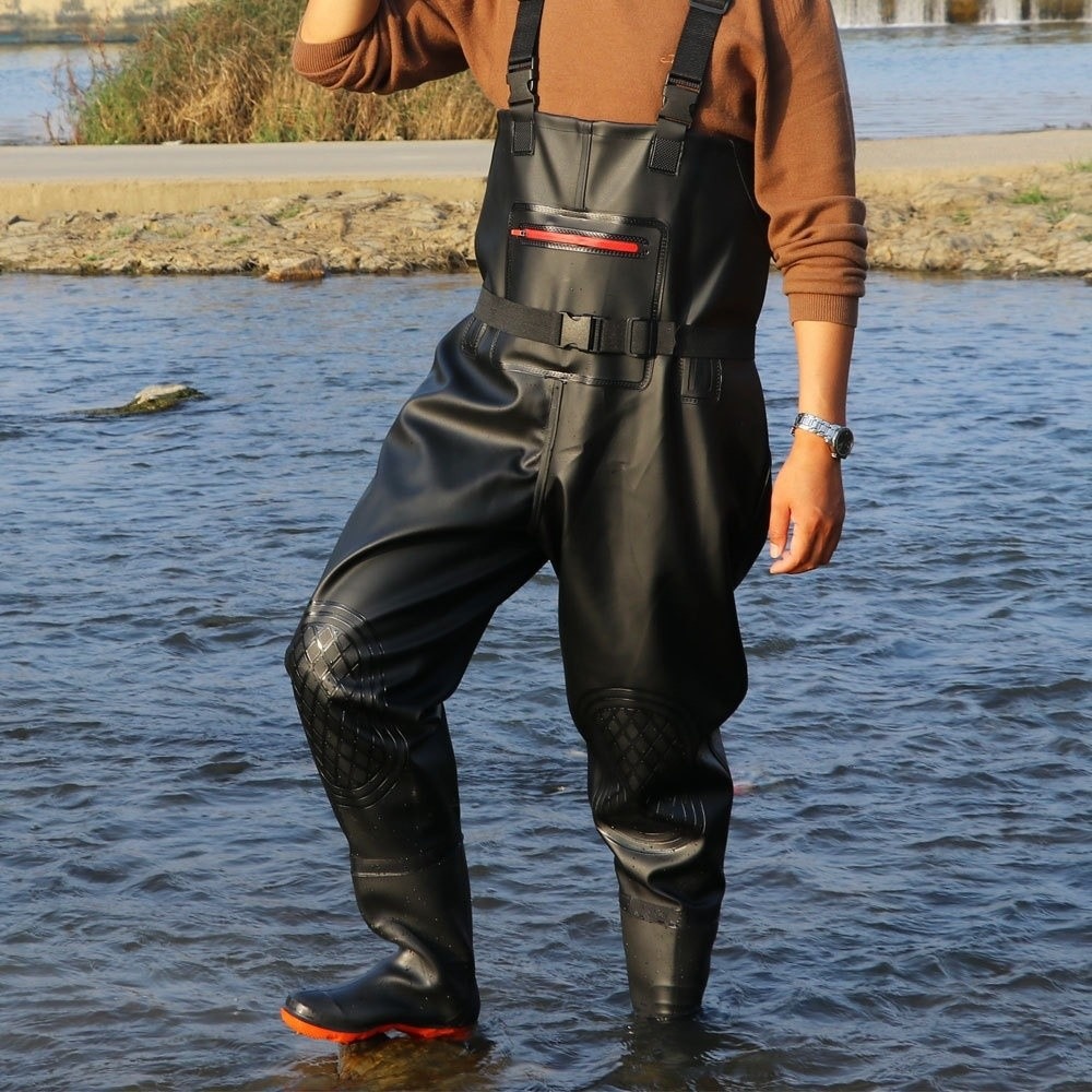 بدلة صيد مفيدة من البولي فينيل - مراجعة Fishing Pants Waterproof وسعره